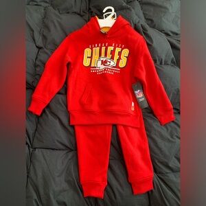 NWT NFL Little Children’s Size 4 Kansas City Chiefs Sweatsuit 2 Piece Pant Set